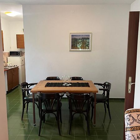 Apartmani Rosa Turanj Exteriér fotografie
